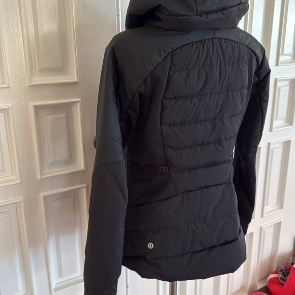 Lululemon goose down jacket - Picture 5 of 10